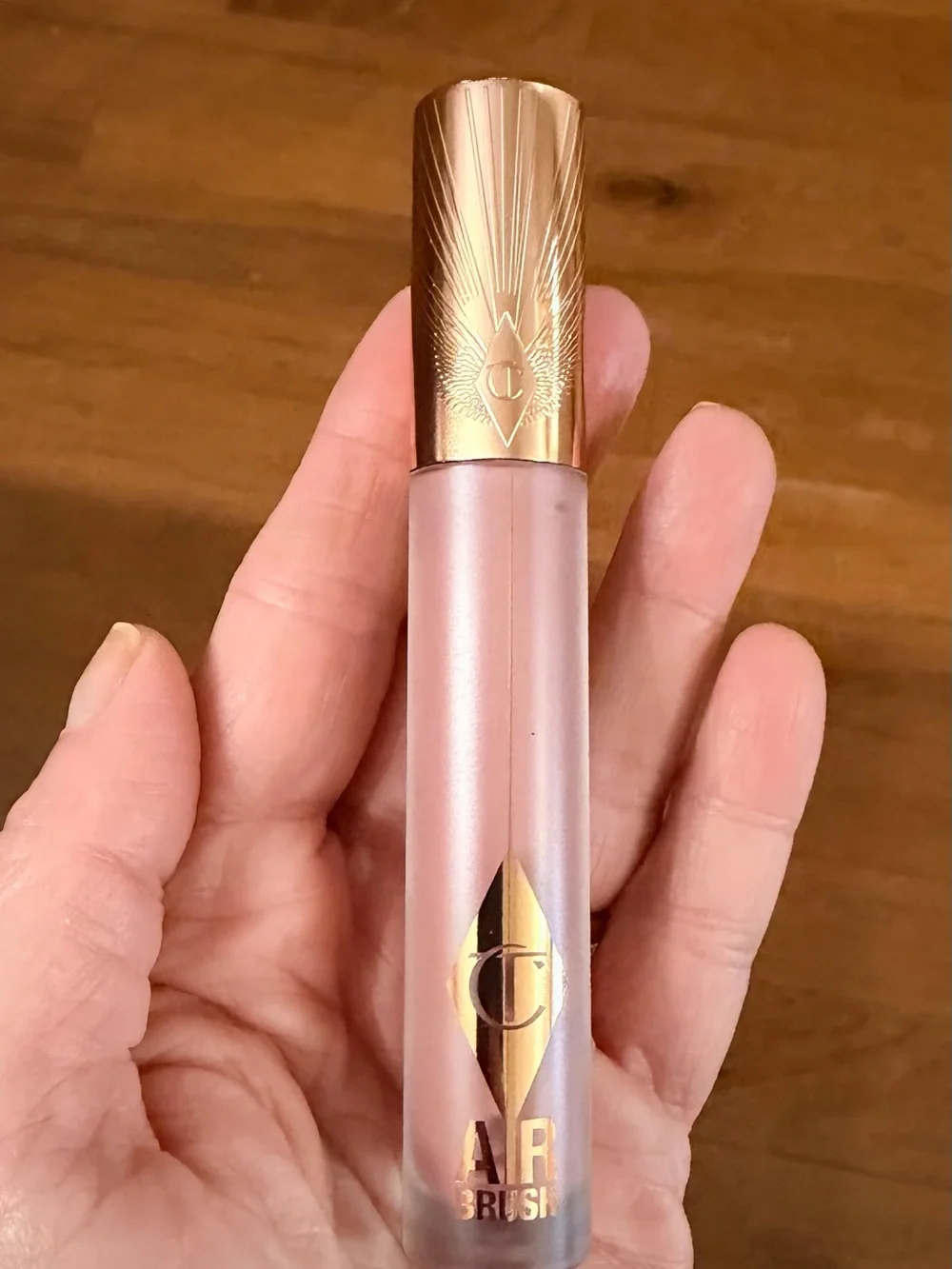 Charlotte Tilbury Airbrush Lip Blur Liquid Lipstick- Pillow Talk Blur